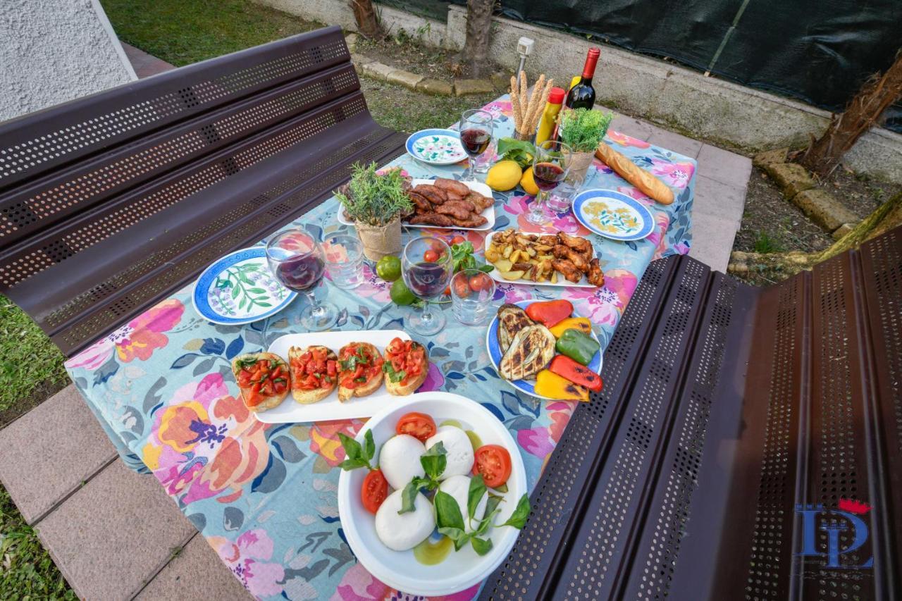 Villa Desenzanoloft Palm Garda Beach, With Garden, Barbecue And Pool Desenzano del Garda