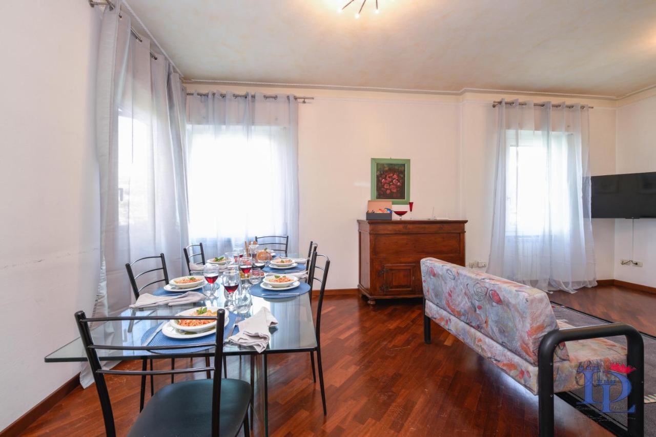 Desenzanoloft Palm Garda Beach, With Garden, Barbecue And Pool Desenzano del Garda