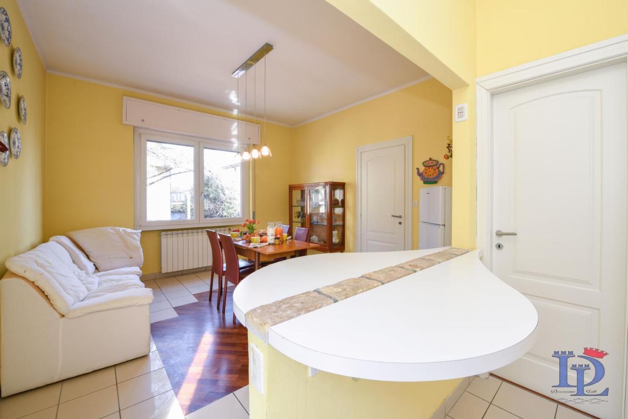 Villa Desenzanoloft Palm Garda Beach, With Garden, Barbecue And Pool *