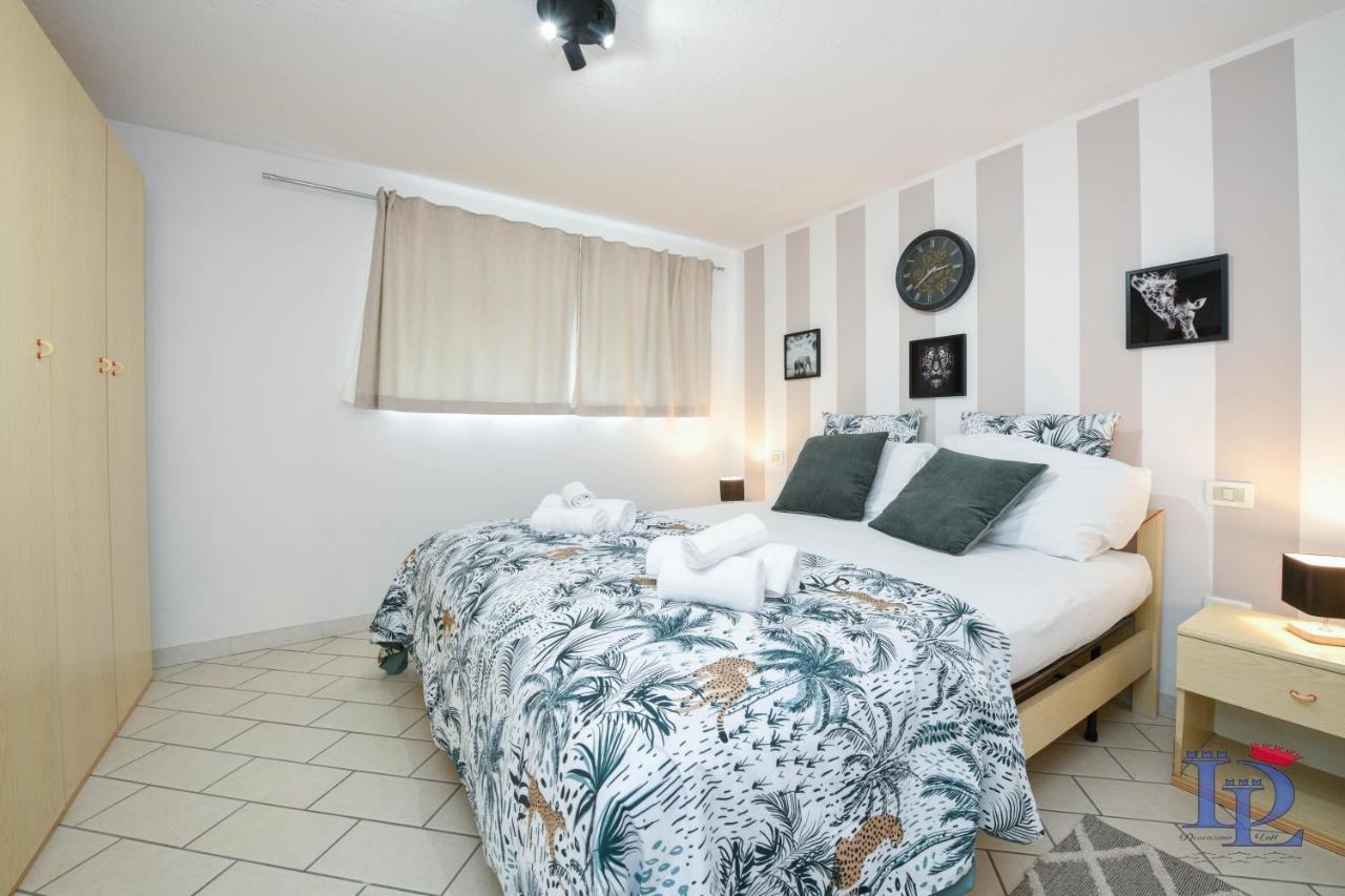 Desenzanoloft Palm Garda Beach, With Garden, Barbecue And Pool * Desenzano del Garda